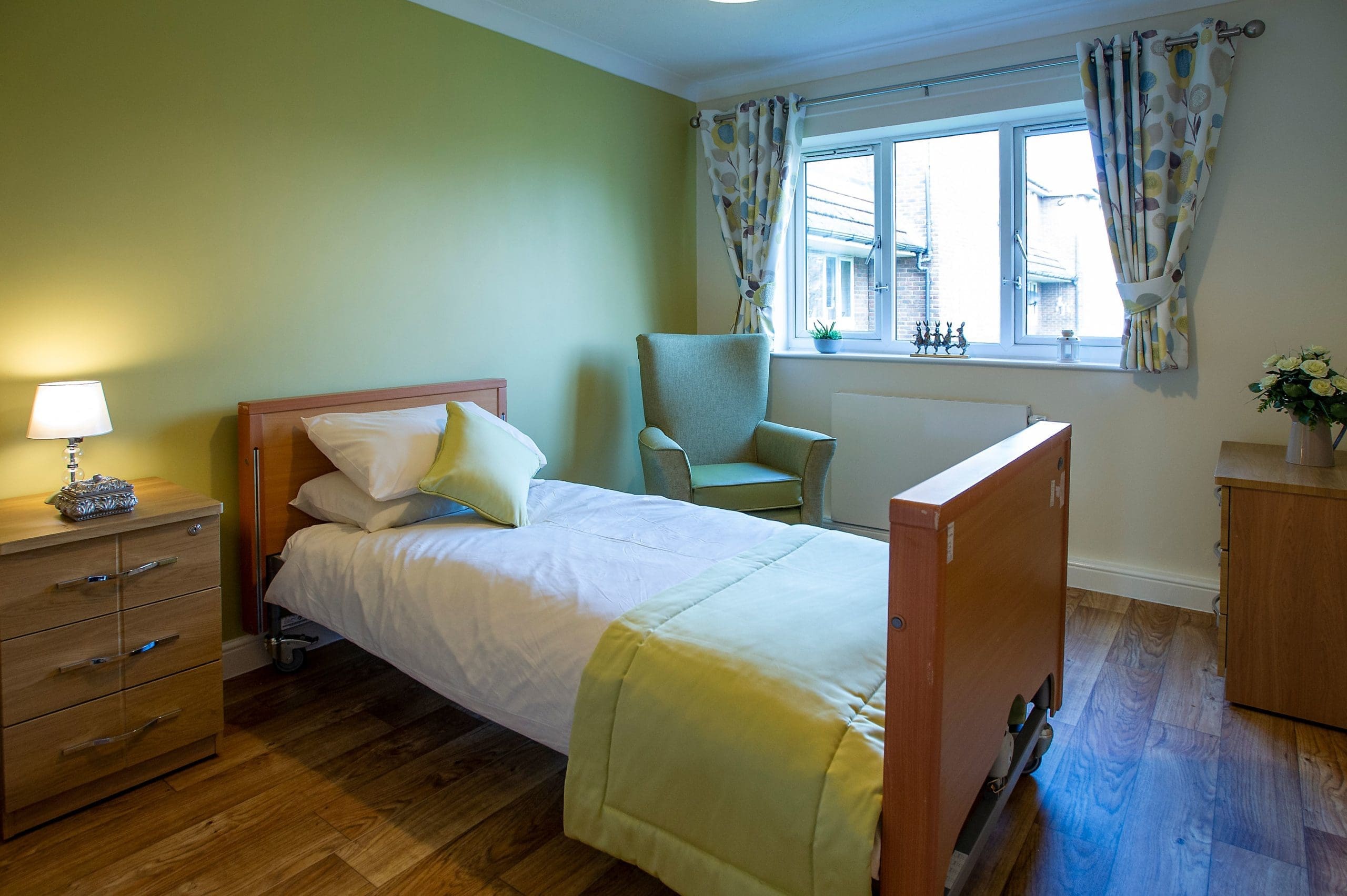 Queens Court Care Centre Care home in Buckhurst Hill, Essex